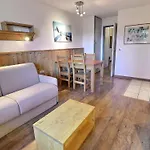 Confortable 2 Pieces, Skis Aux Pieds & Proche Commerces - Fr-1-182a-29 Courchevel